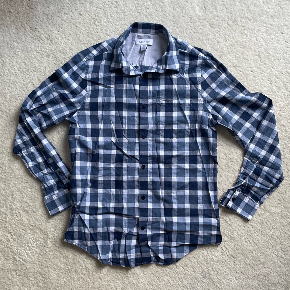 🔴 4 for $40 Bundle | Calvin Klein Mens slim fit dress shirt (size small)